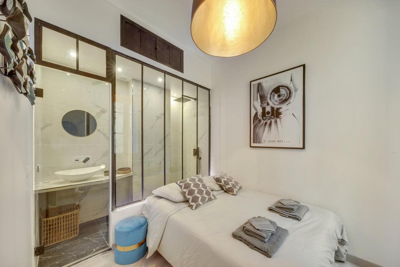 Bluestay 13 - A Paris
